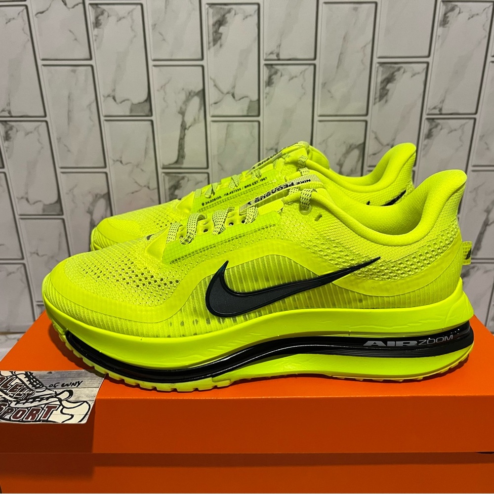 New Nike Air Zoom Pegasus Premium Volt Black Running Shoes Workout Mens 8 - 13